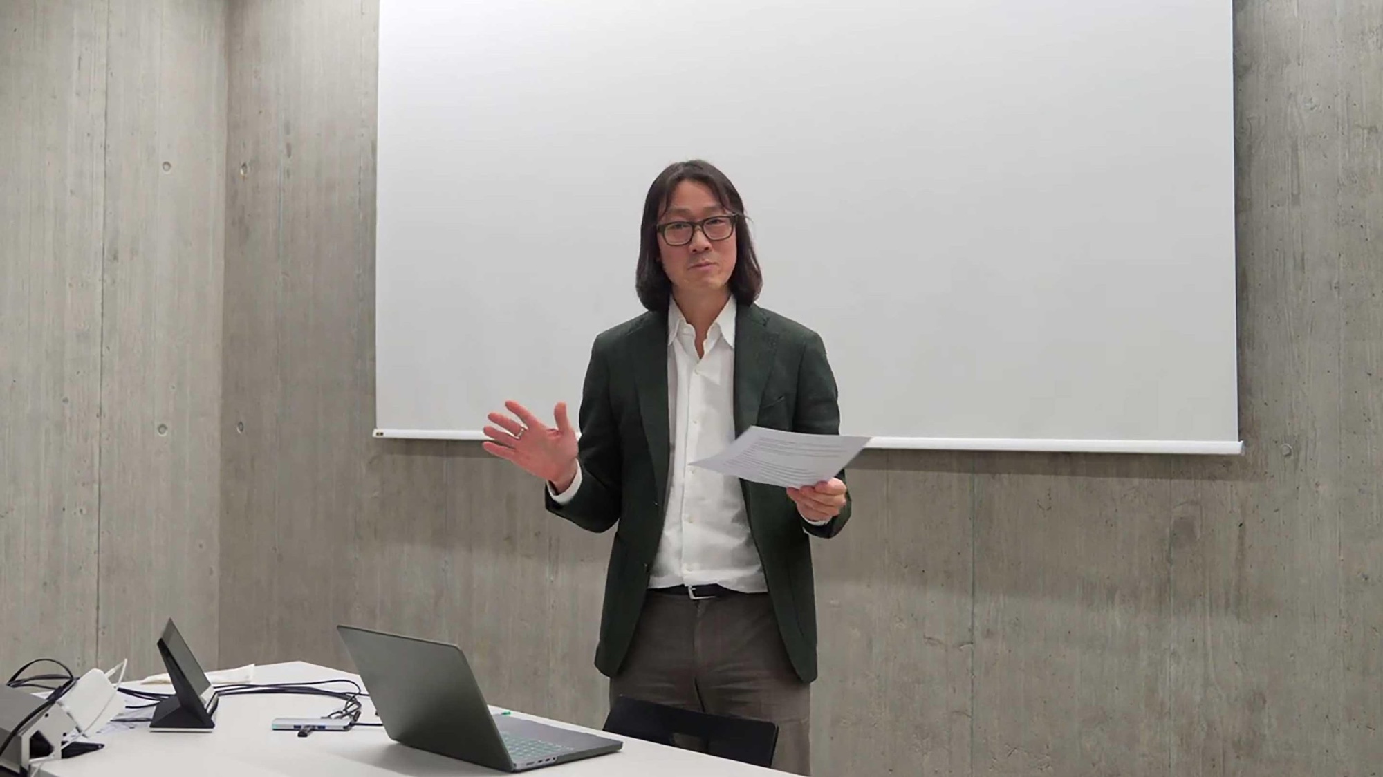 Kevin B. Lee teaching